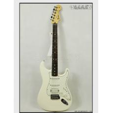 Fender 014-4700-580 STANDARD STRATOCASTER HSS