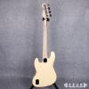 Fender 013-6760-341 Deluxe Active Jazz Bass