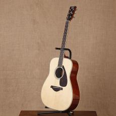 Yamaha FG820